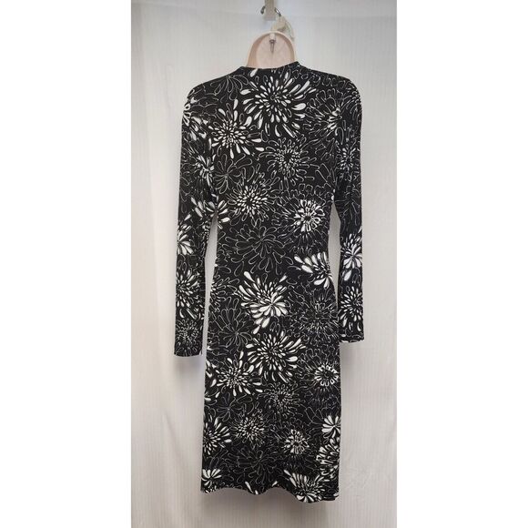 Chicos Floral Wrap Midi Dress Size 0/ US Small Black & White - Picture 5 of 7